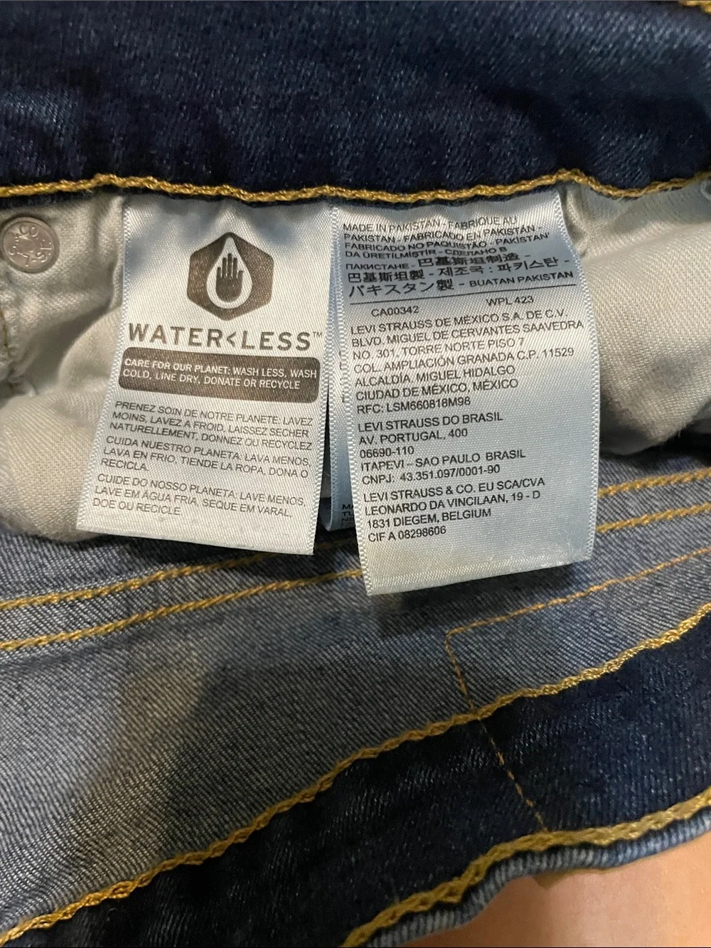 Levi's Men's Straight Jeans in Dark Blue Denim